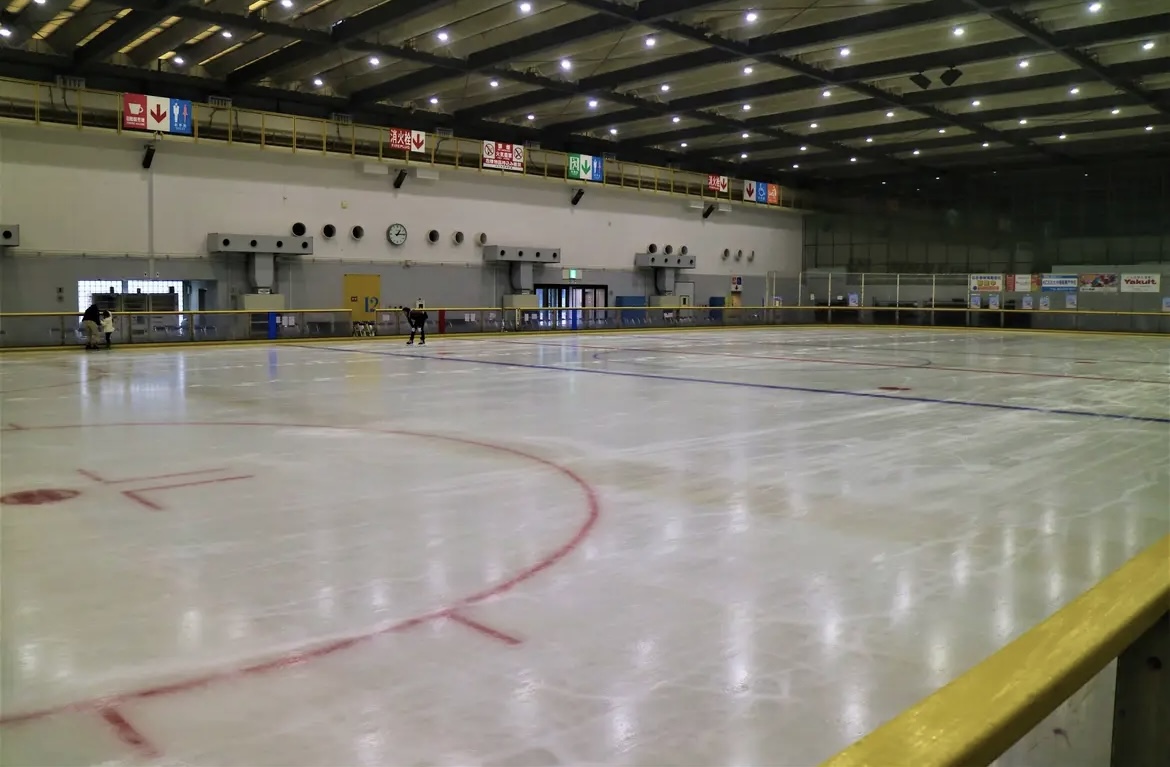 北九州アイススケートセンター